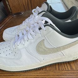 🔥 Nike Air Force 1 – Size 10.5 – Clean Condition 🔥