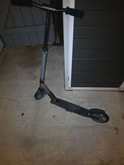 Kick Scooter – $20