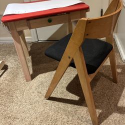 18x22x20 Kiddie Table With Paper Roll Chair Included