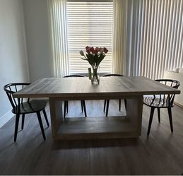 Dinning table