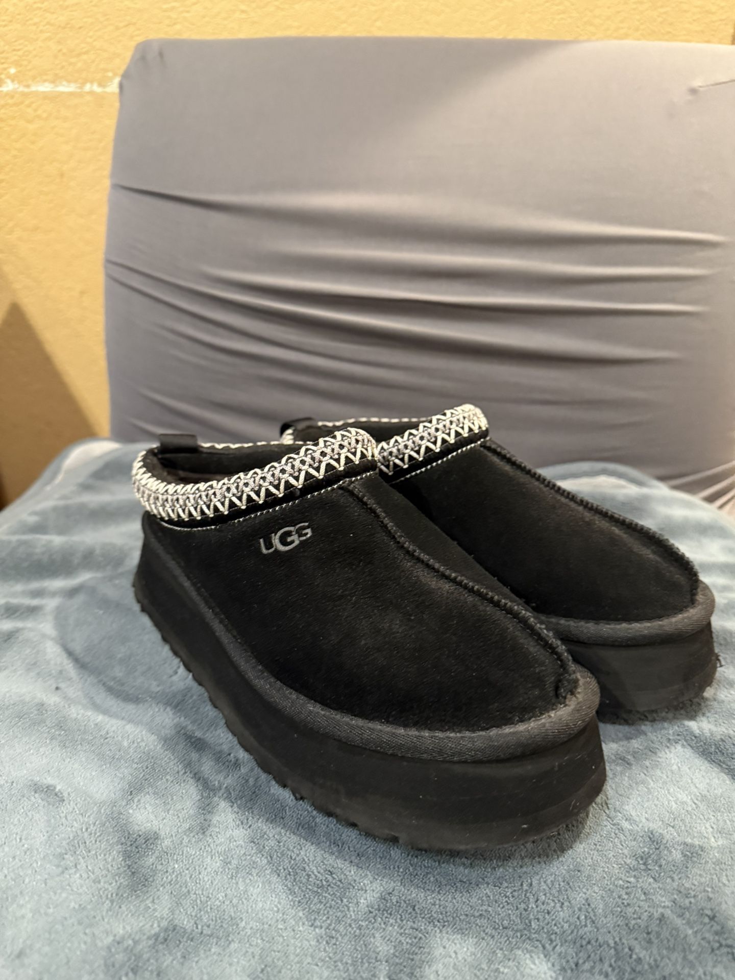 UGG Women’s Tazz II
