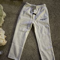 essential sweatpants
