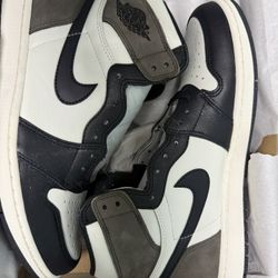 Jordan 1ns Mocha Size 11