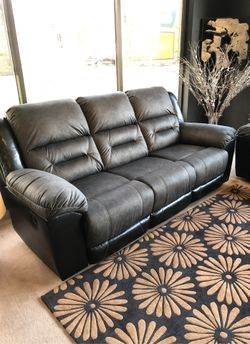 Showing you a three-piece living room set