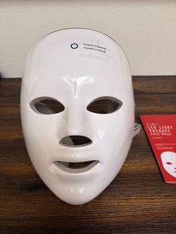 LED Light Therapy Face Mask