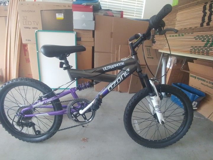 $100 Ozone Ultrashock 26" Bicycle
