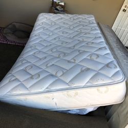 Twin bed