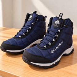 Columbia Boots Size 9