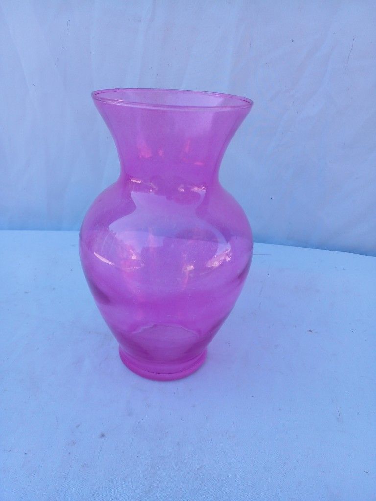 10" Pink Color Glass Flowers vase