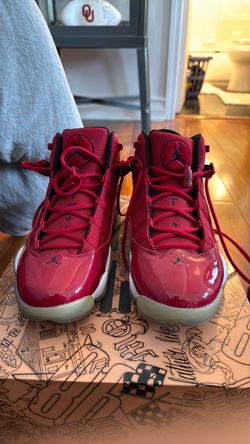 Jordan’s - size 8.5