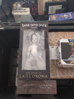 Living dead dolls