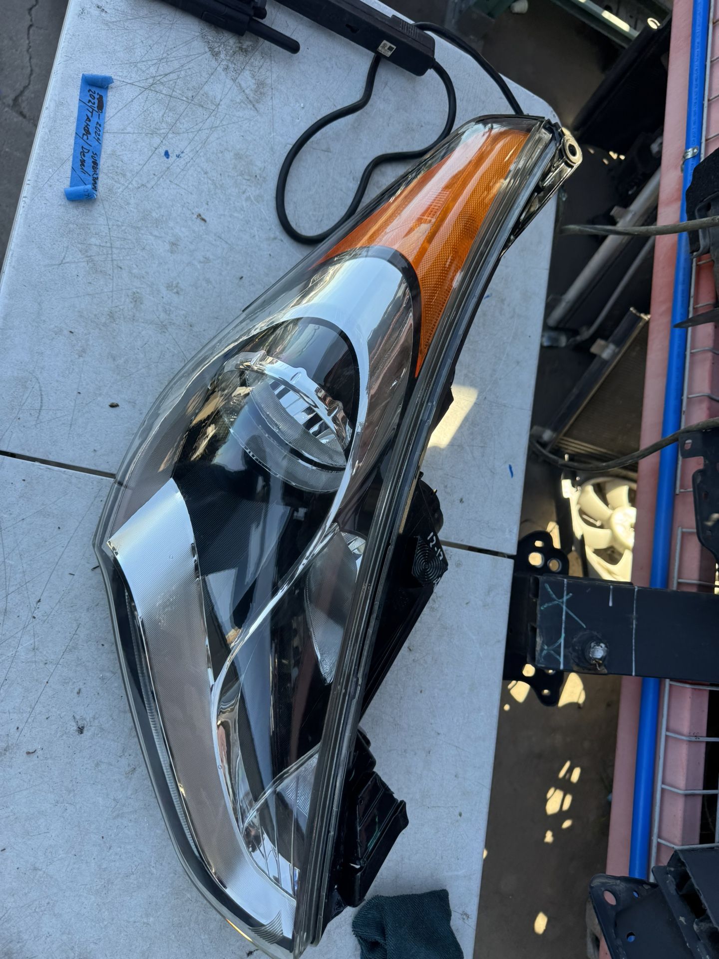 Hyundai Veloster Right Headlight Oem