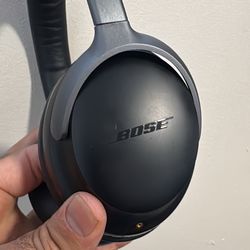 Bose Qc ultra headphones