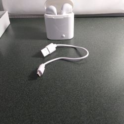 Wireless Earbuds Come With Charger