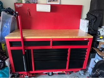 Milwaukee tool box