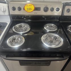 USED HOTPOINT ELECTRIC STOVE 