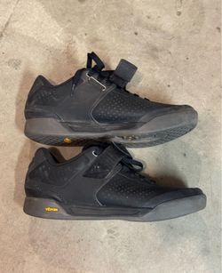 Giro Chamber II mountain bike shoes