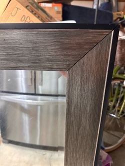 Decorative wall mirror