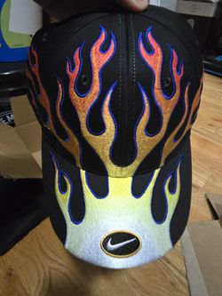 NIKE STRUCTURED OG FLAME CLUB

CAP - Size M/L