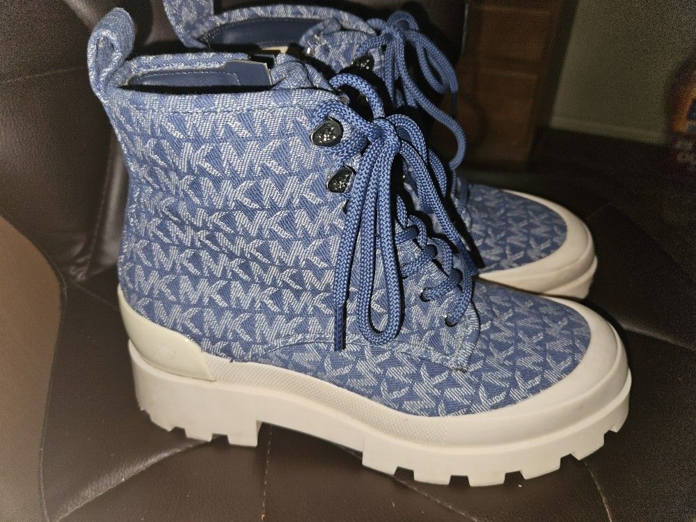 Botas Y Tenis