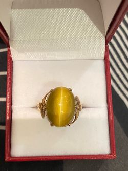 18K GOLD CAT’S EYE GEMSTONE RING