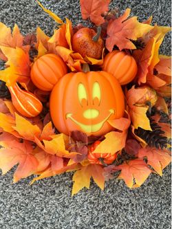 Disney Halloween light up Mickey fall wreath