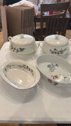 Serving glassware