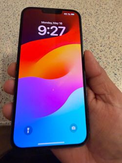 Working perfectly fine (cracked front and back) check pics