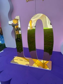 Acrylic Mirrored 4ft Golden Number 10