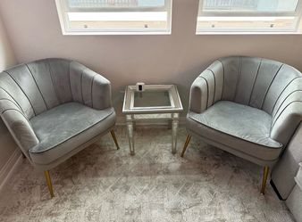 Accent Chairs