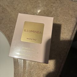 ILLUMINEA Extrait De Parfum By Mary Kay