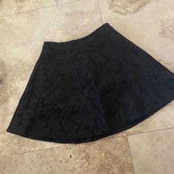 Laze beautiful mini skirt. 