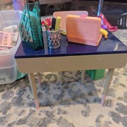 Og Desk For Dolls