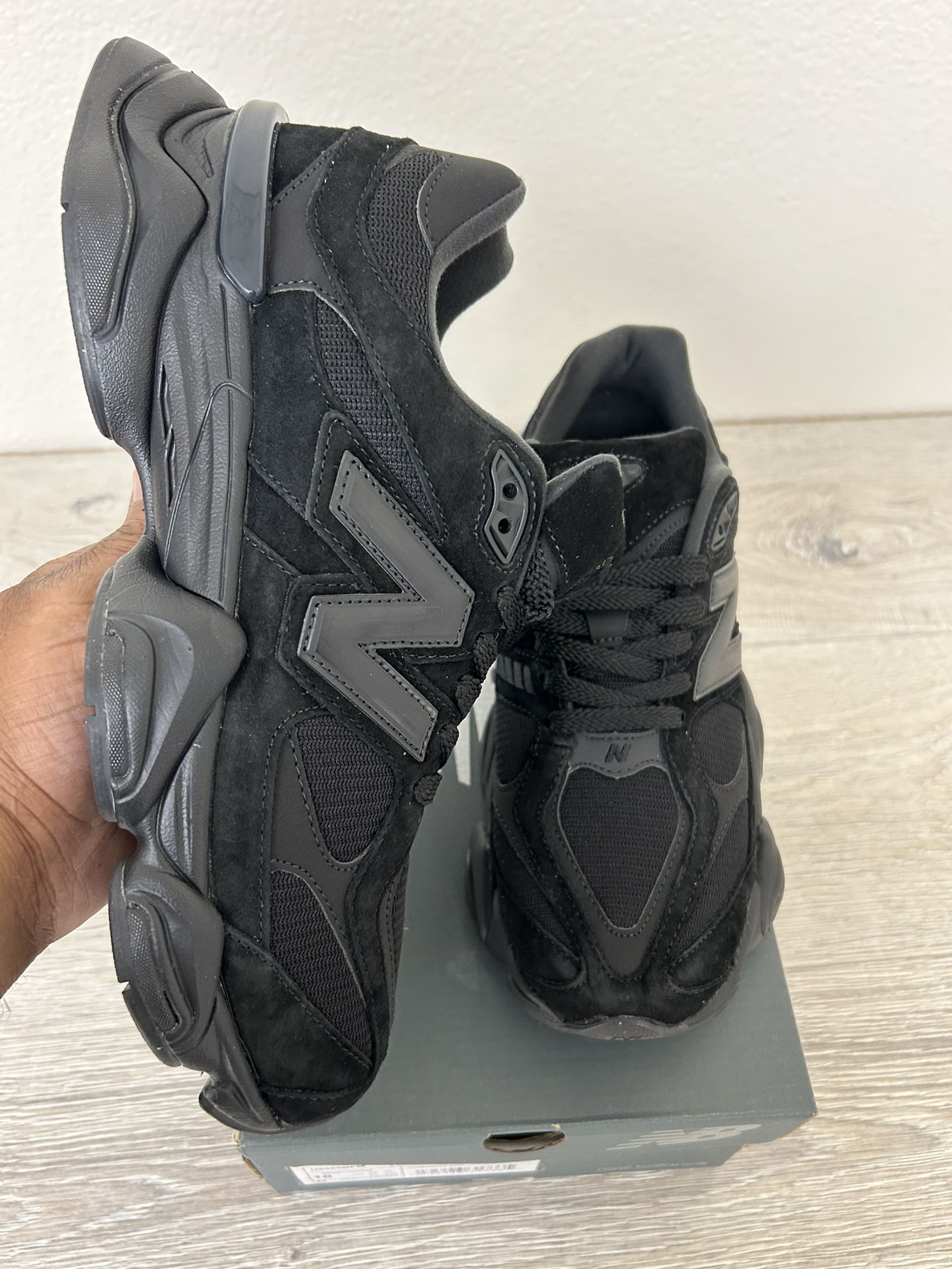 New Balance 9060 Triple Black Size 10