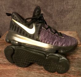 NIKE KD9 BLACK/VEGAS GOLD KICKS Size 6.Y