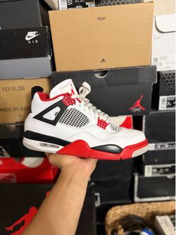 2020 Jordan Fire Red 4s size 11 VNDS