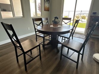Kitchen Table and Chairs