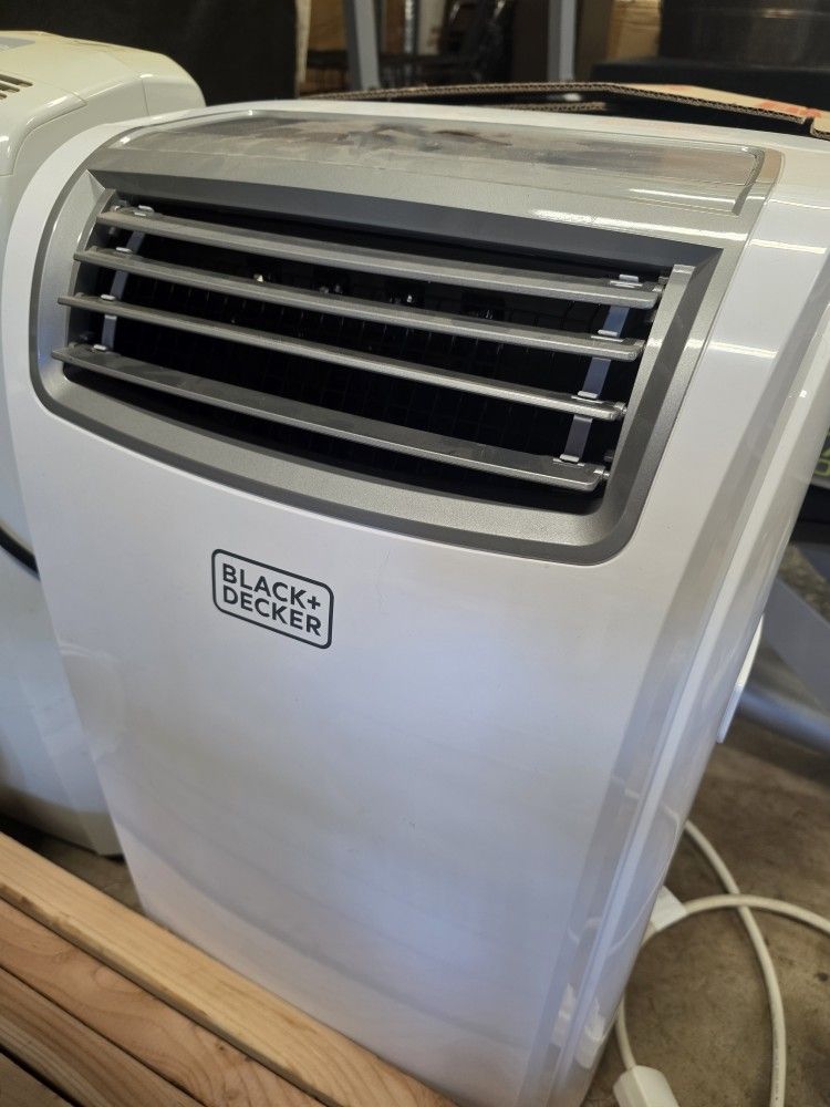 Black & Decker Air Conditioner And Heater