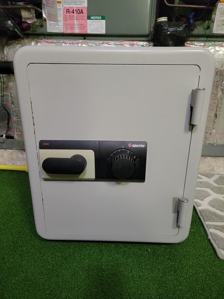 Sentry 2260 Safe