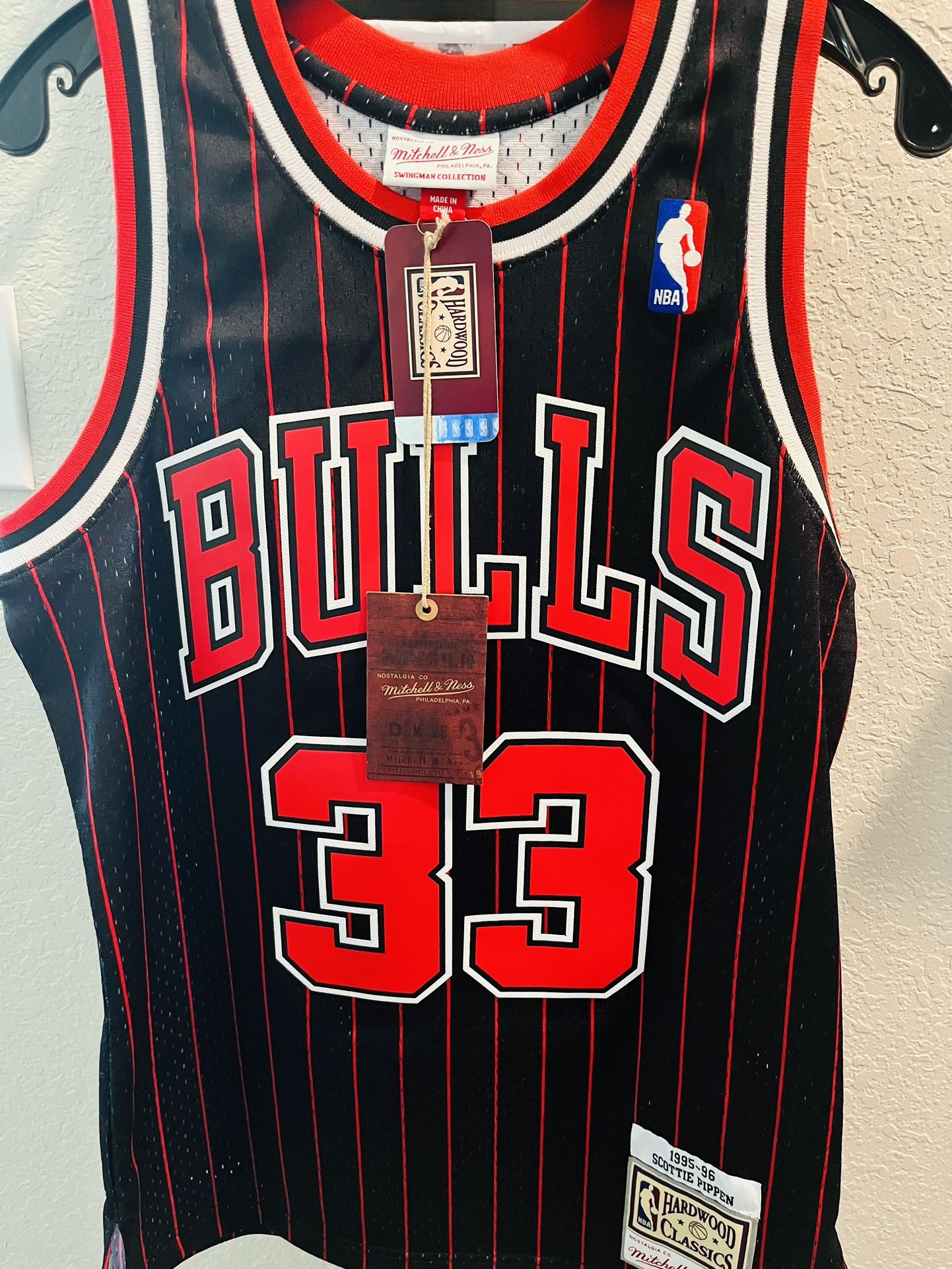 Scottie Pippen Chicago Bulls Mitchell & Ness Jersey