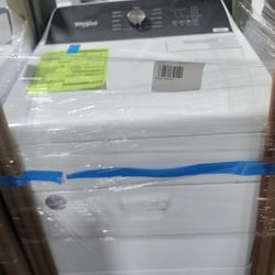 New Whirlpool Washer And Dryer Set