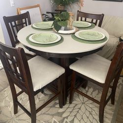 Dining Table With Leaf Expansion And 4 Chairs