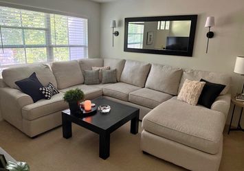 Sectional Couch/Sofa