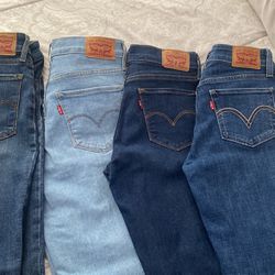 Levi’s Size 27 Skinny Jeans 
