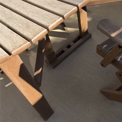 Pollywood table and chairs