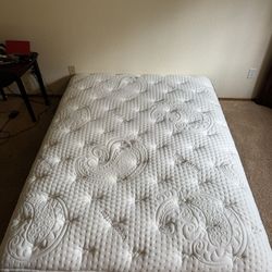 Queen Size Mattress & Box Spring – Clean & Gently Used