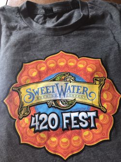 Men's medium super-soft shirt