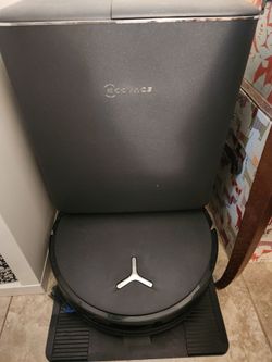 Ecovacs Robot Vacuum with Auto-Empty Station