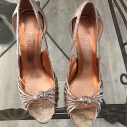 Women’s Dress Shoes Rose Gold 