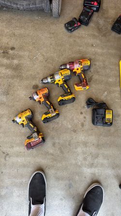Used DeWalt 20v Drills